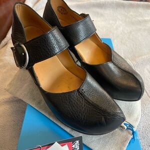 Women's Black Leather Mary Jane Shoes